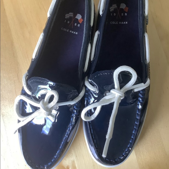 Cole Haan navy leather Nantucket shoes size 6 - Picture 2 of 9